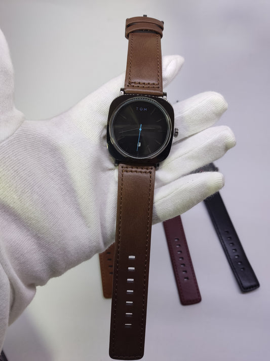 Tomi Classic Watch – Premium Leather Strap with Date Display